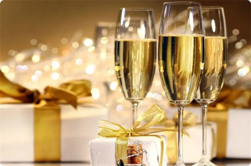 Knowledge about champagne glasses1.jpg