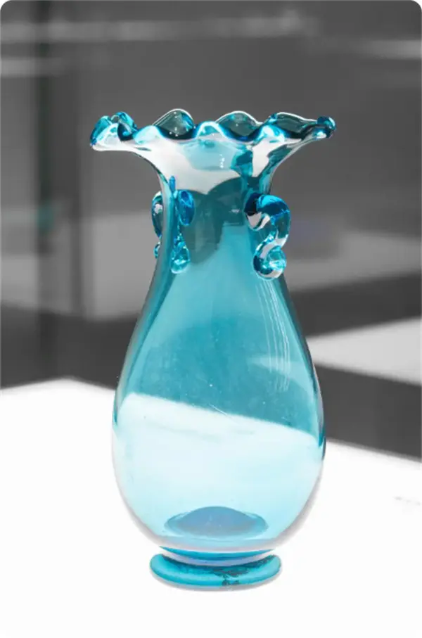 Chinese glass originated10.jpg